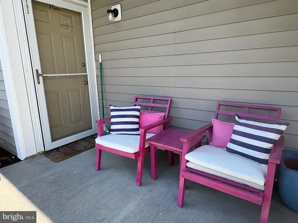 $300,000 | 102 Merganser Court, Unit 102, Chester, MD 21619