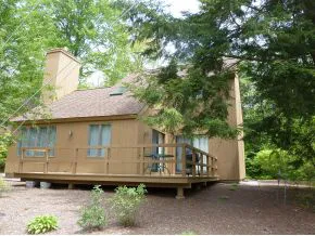 $2,100 | 42 Pleasant Drive, Grantham, NH 03753