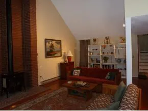 $2,100 | 42 Pleasant Drive, Grantham, NH 03753