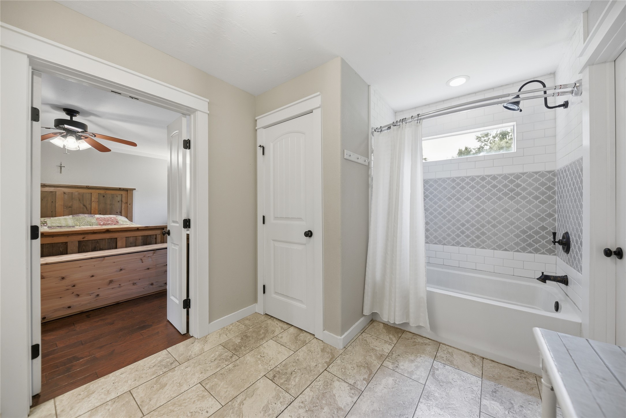 16292 Sycamore Road Cat Spring, TX 78933 - Photo 16 of 33