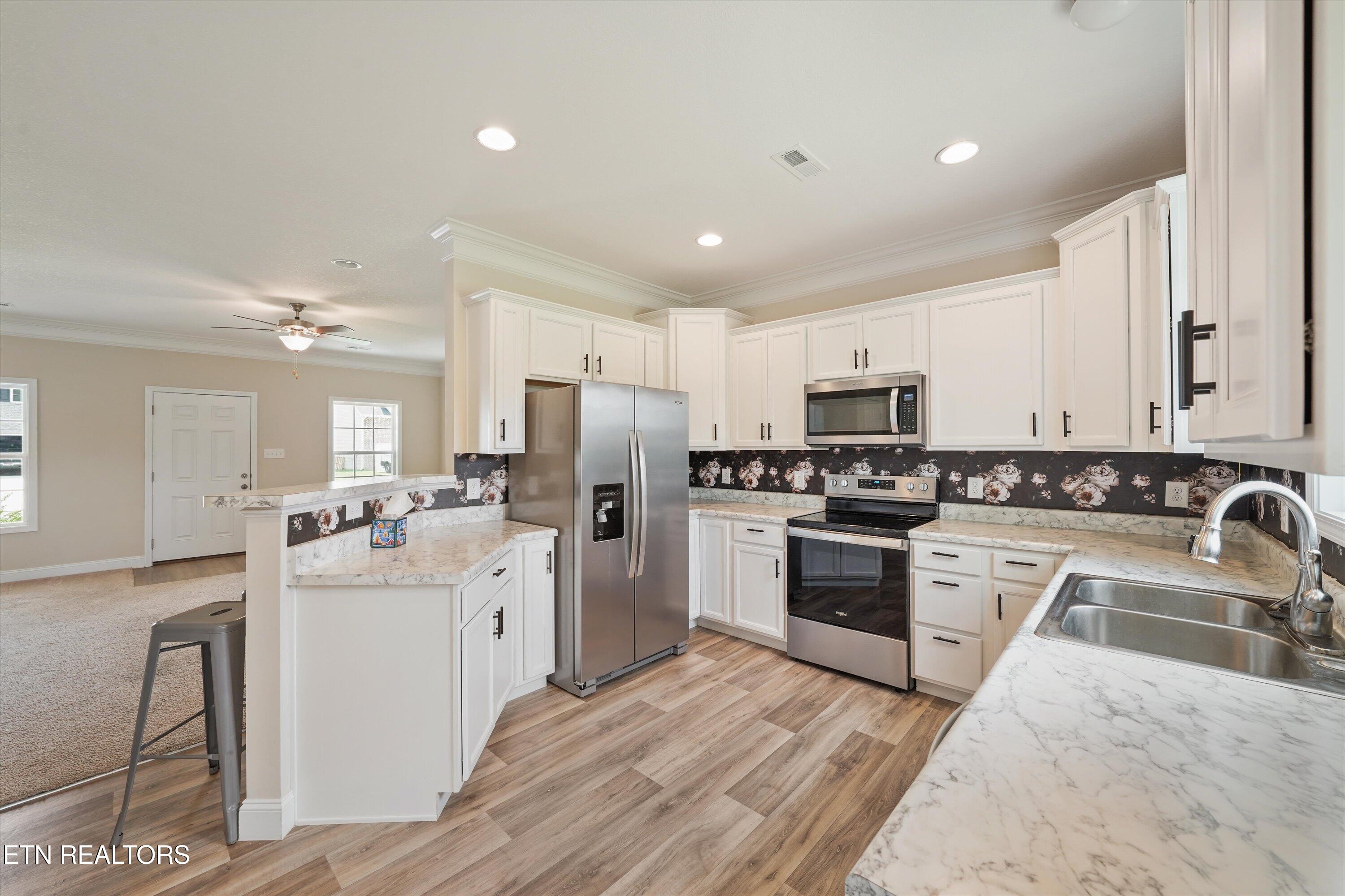 8217 Zenith Lane Powell, TN 37849 - Photo 17 of 44 17-8217 Zenith Ln 14