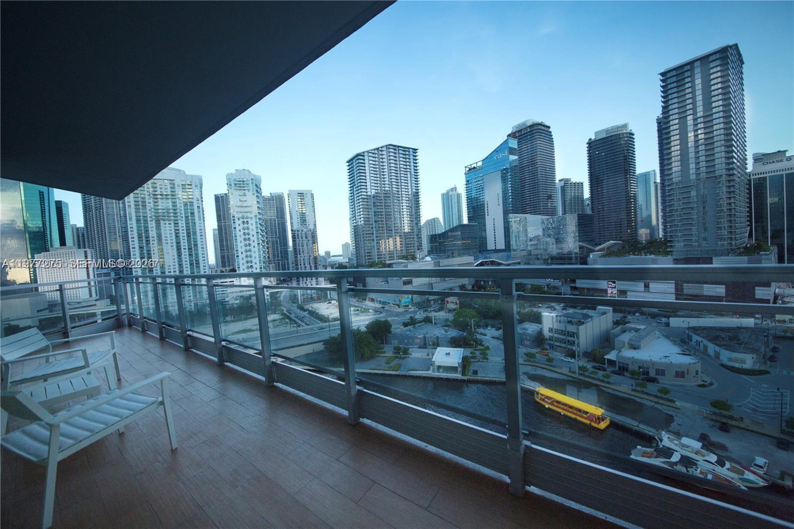 92 Southwest 3rd Street, Unit 1801 Miami, FL 33130 - Photo 12 of 21