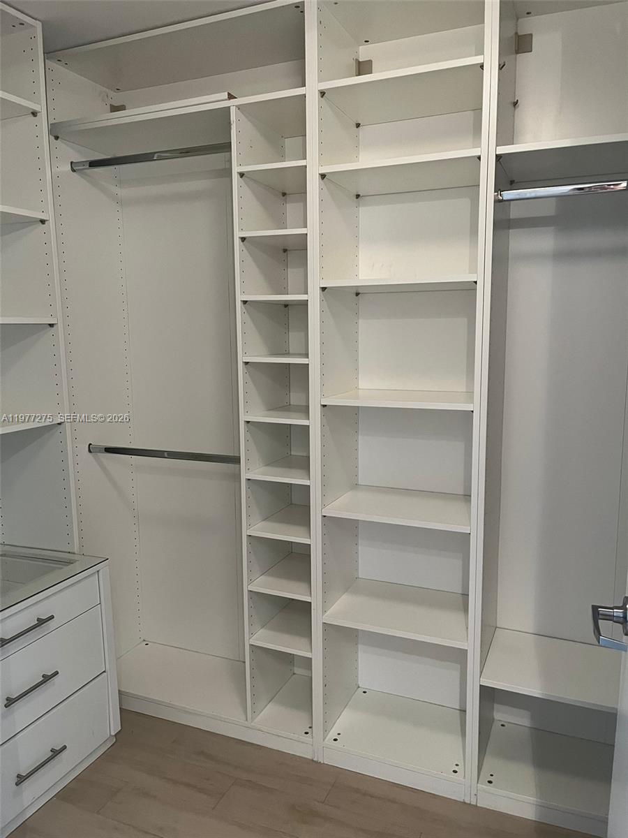92 Southwest 3rd Street, Unit 1801 Miami, FL 33130 - Photo 5 of 21