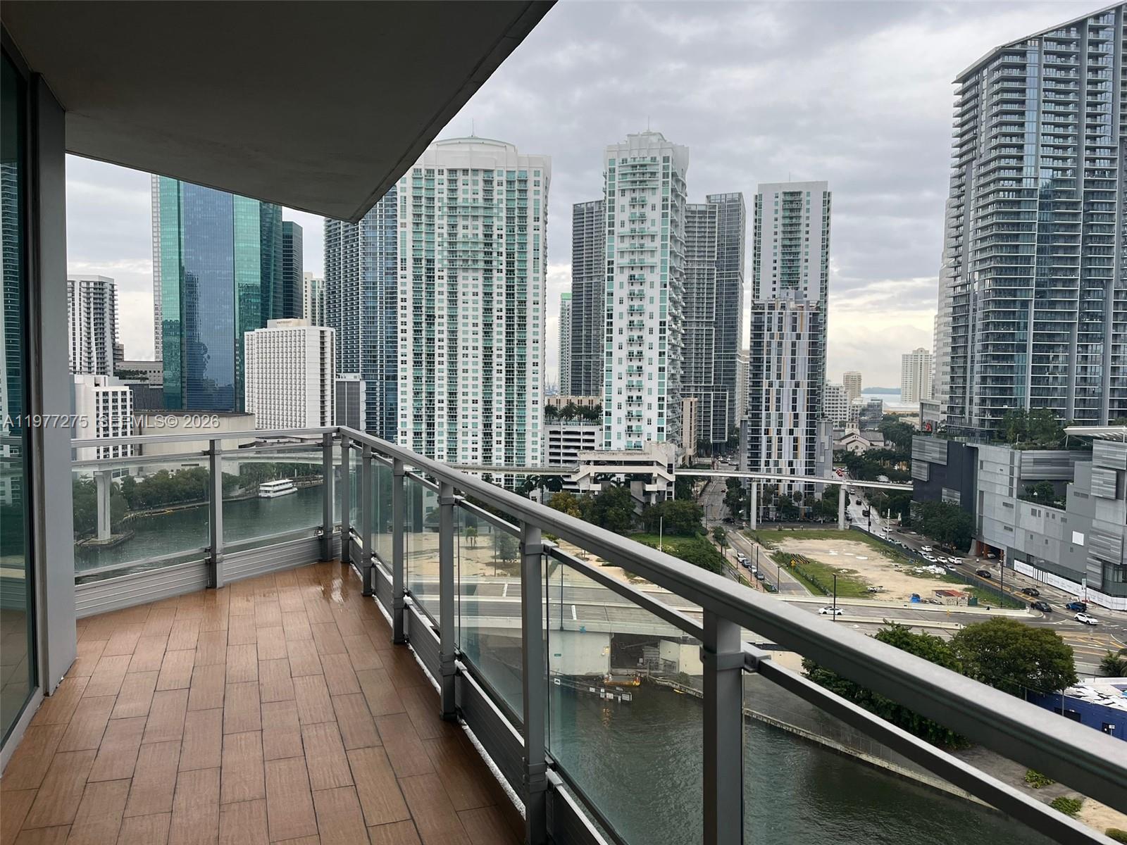 92 Southwest 3rd Street, Unit 1801 Miami, FL 33130 - Photo 9 of 21