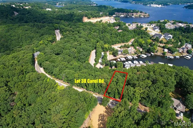 $20,000 | Four Seasons Lake, Lake Ozark, MO 65049