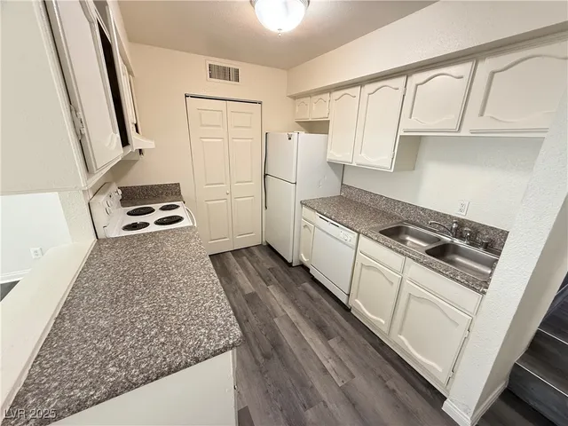 $1,300 | 5165 Gray Lane, Unit C, Las Vegas, NV 89119