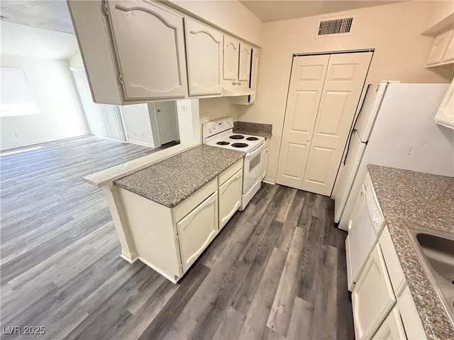 $1,300 | 5165 Gray Lane, Unit C, Las Vegas, NV 89119