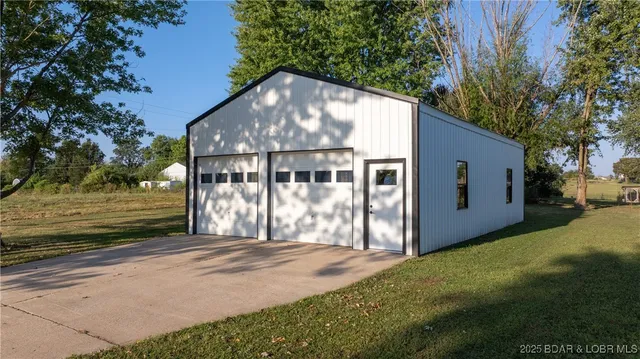 $344,900 | 50 Hwy Y, Eldon, MO 65026