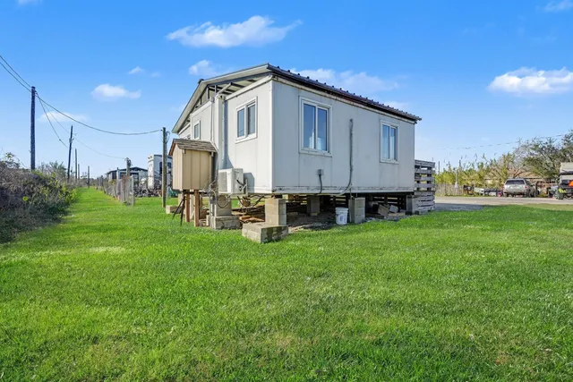 $850 | 2466 Avenue D, Unit 13, San Leon, TX 77539