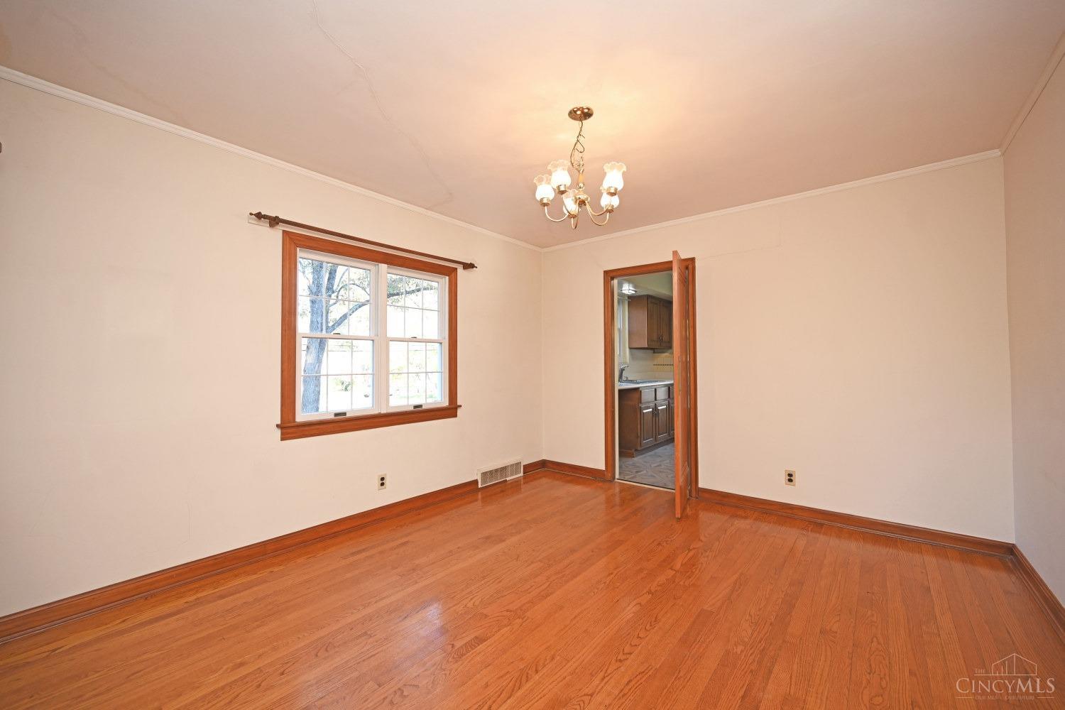 7757 Shawnee Run Road Cincinnati, OH 45243 - Photo 11 of 40