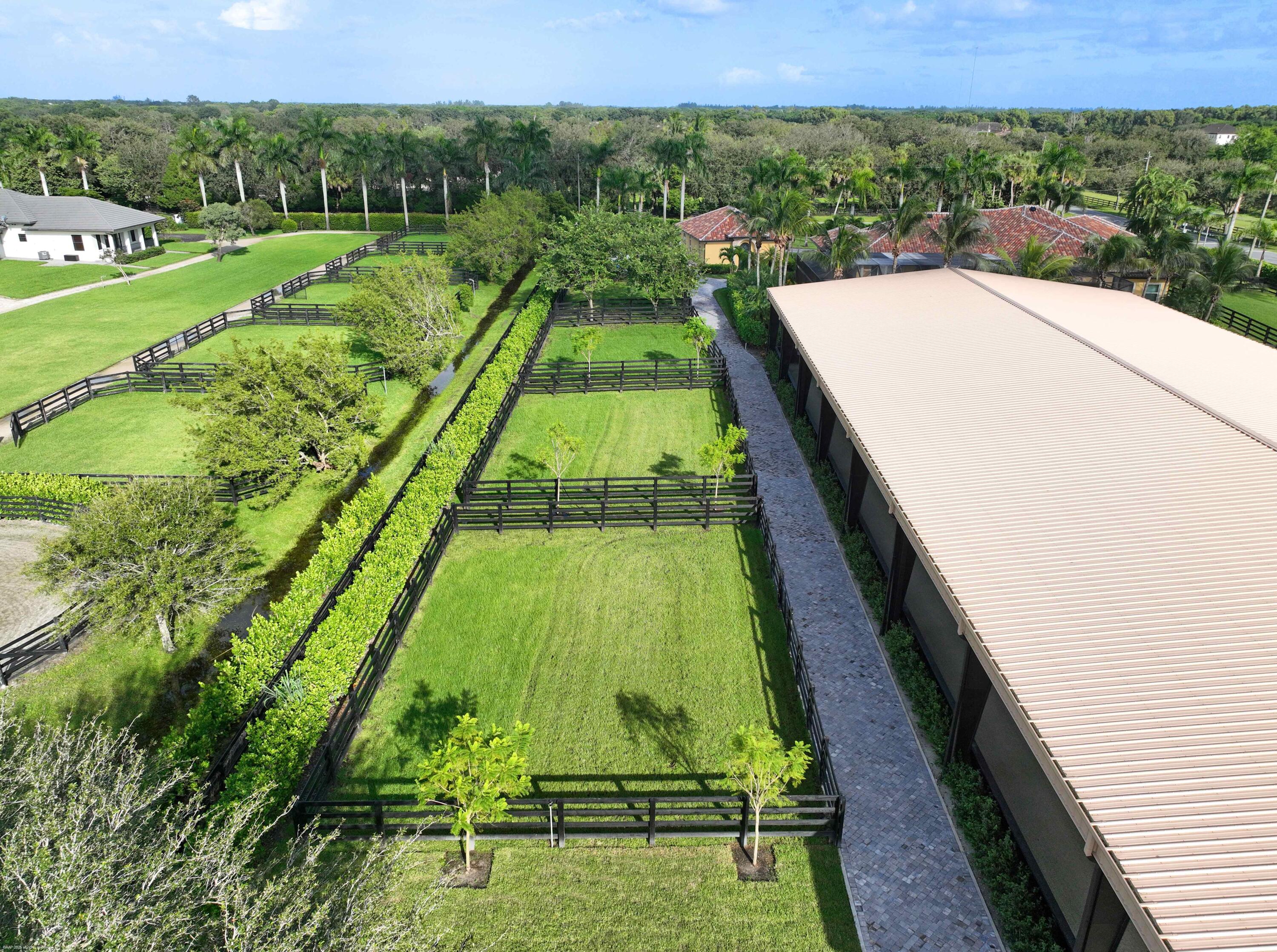 4985 Stables Way Wellington, FL 33414 - Photo 27 of 79 4985 Stables Way 072
