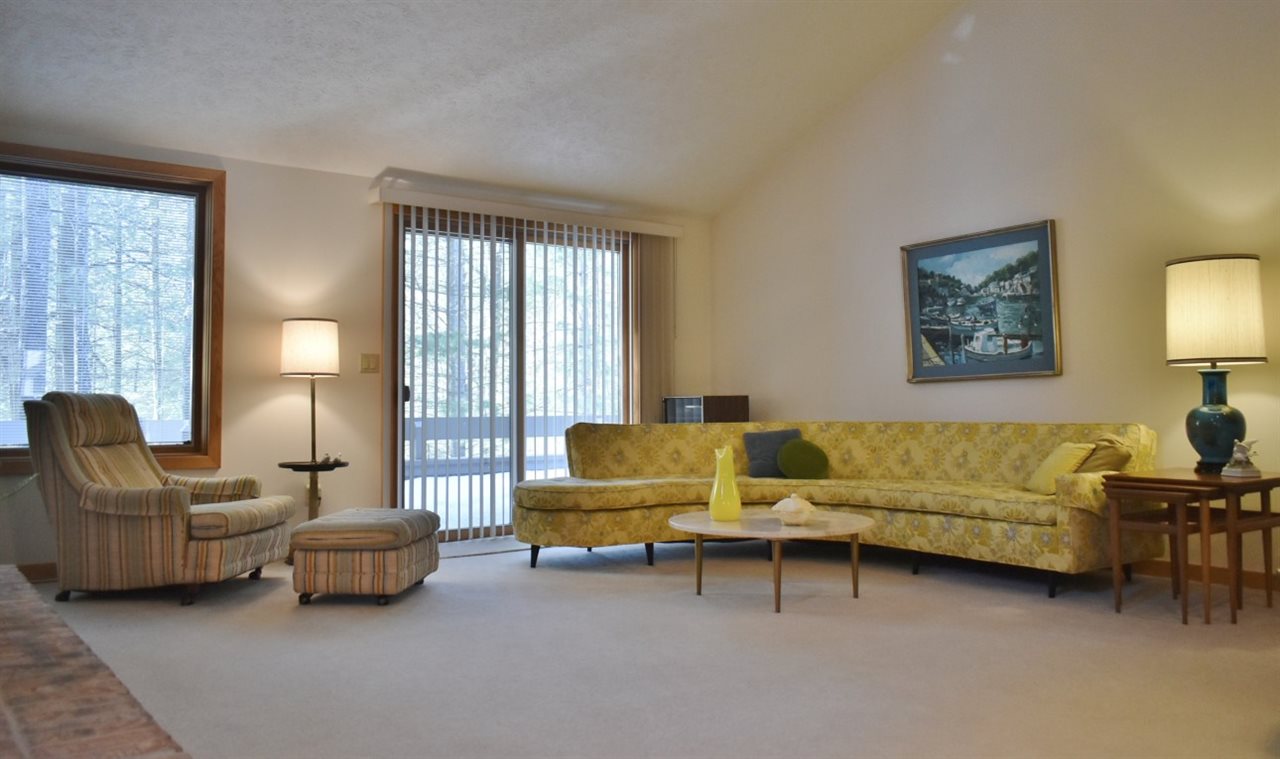6439 Mission Ridge Traverse City, MI 49686 - Photo 6 of 31 1872335-5.JPG