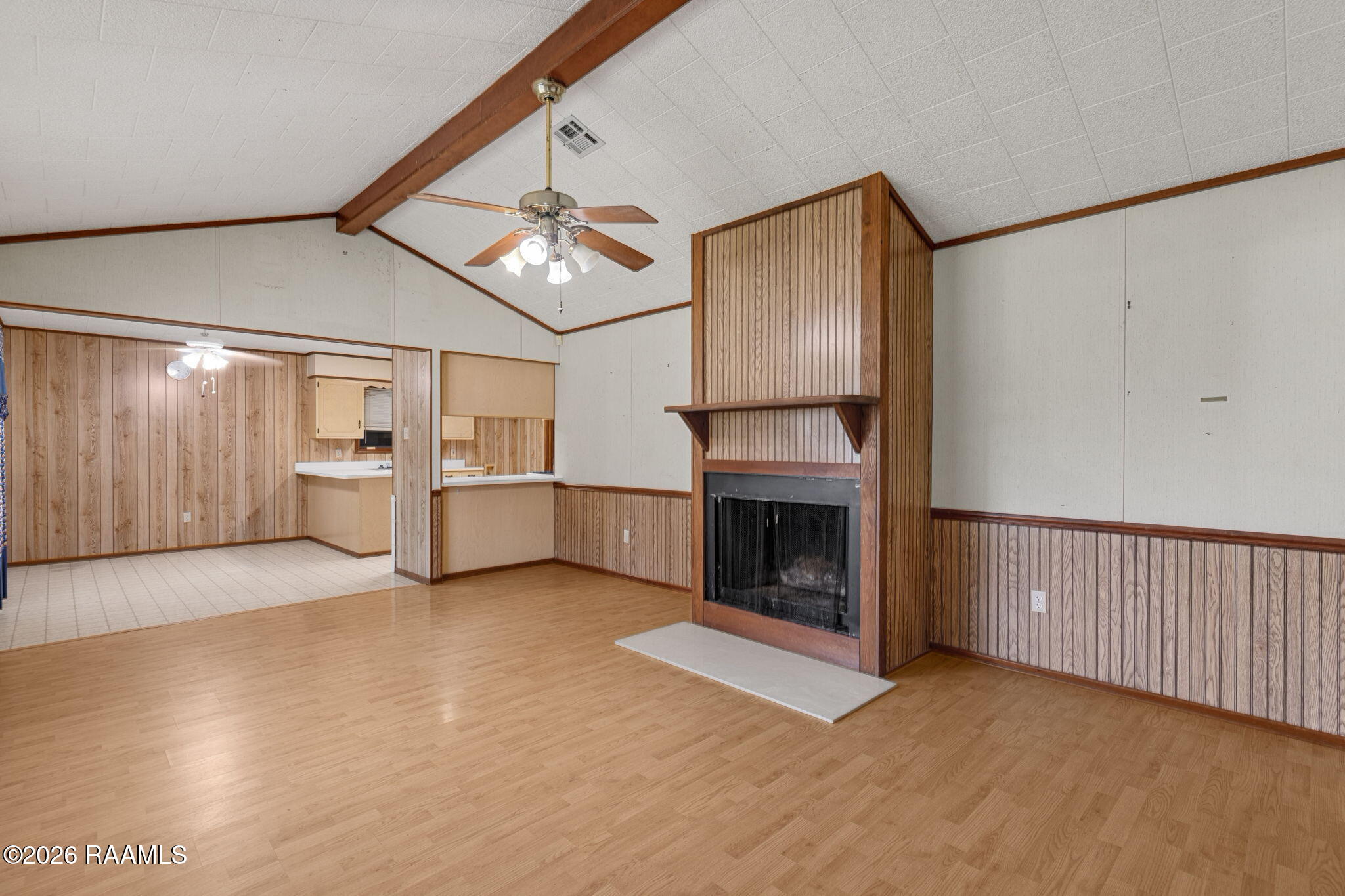4-web-or-mls-2014 Pebble Rd-4