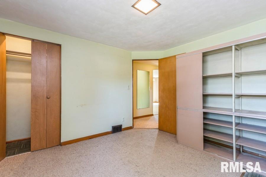 1903 46th Street Moline, IL 61265 - Photo 18 of 25 Gallery Image 18