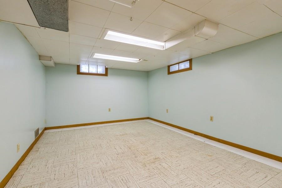 1903 46th Street Moline, IL 61265 - Photo 24 of 25 Gallery Image 24