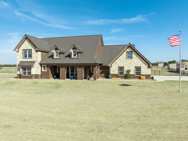 $1,250,000 | 417 County Road 60, Gatesville, TX 76528