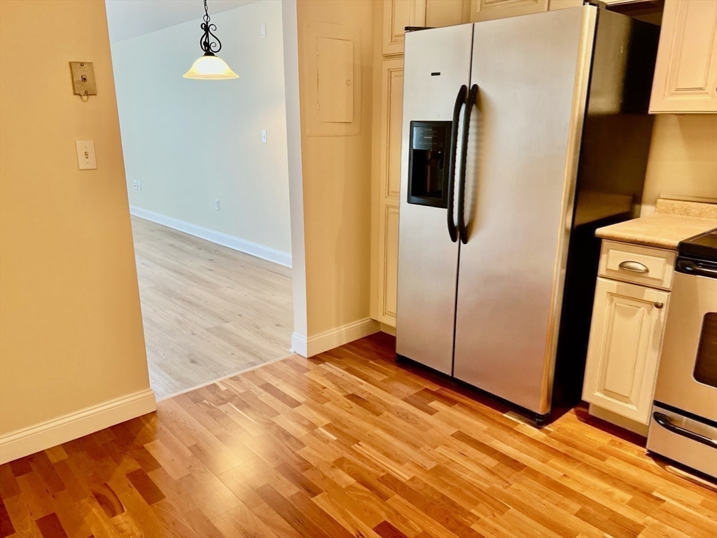 402 Paradise Road, Unit 1C Swampscott, MA 01907 - Photo 15 of 27