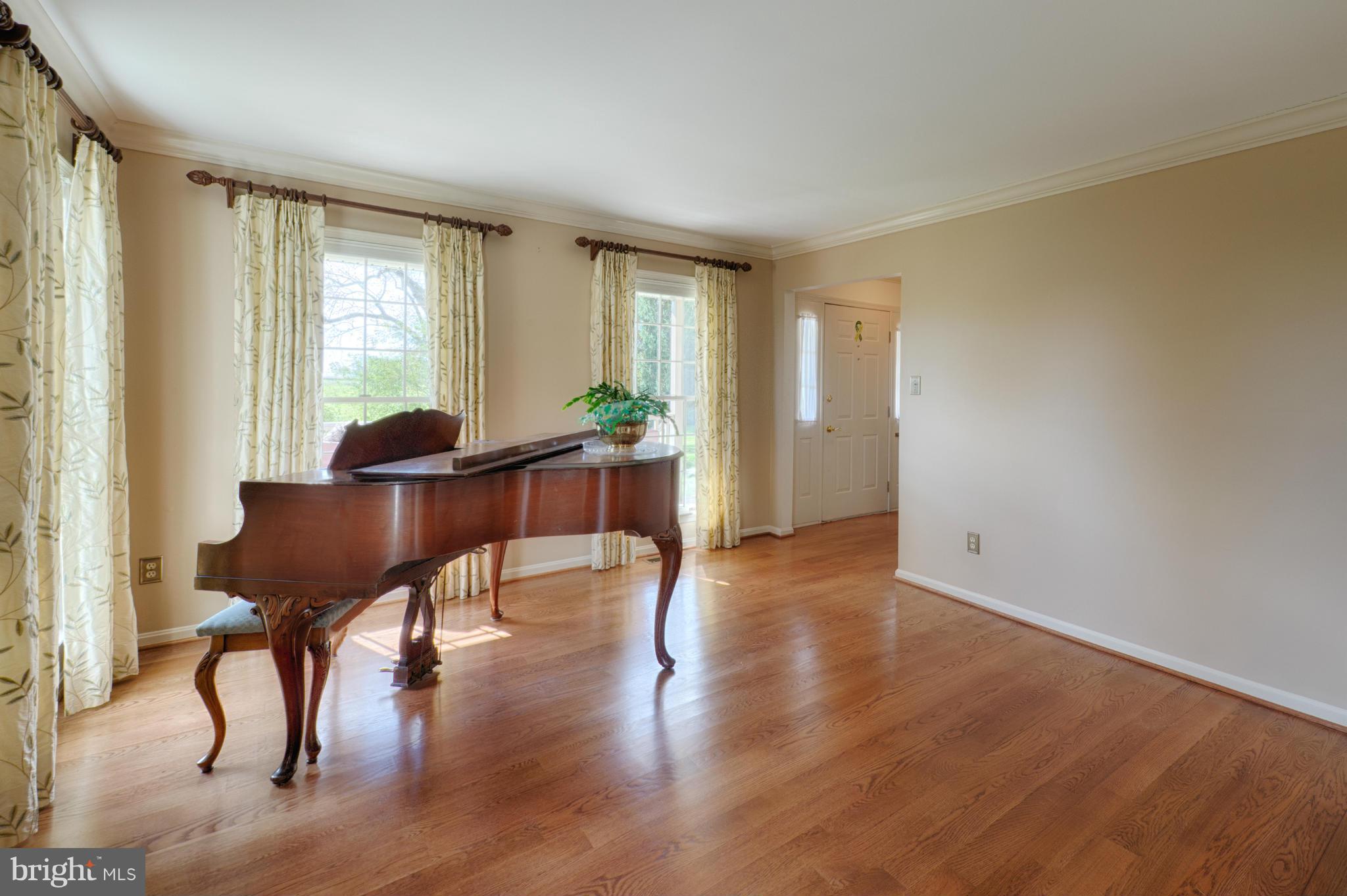 661 Lombard Road Rising Sun, MD 21911 - Photo 26 of 30 Living Room