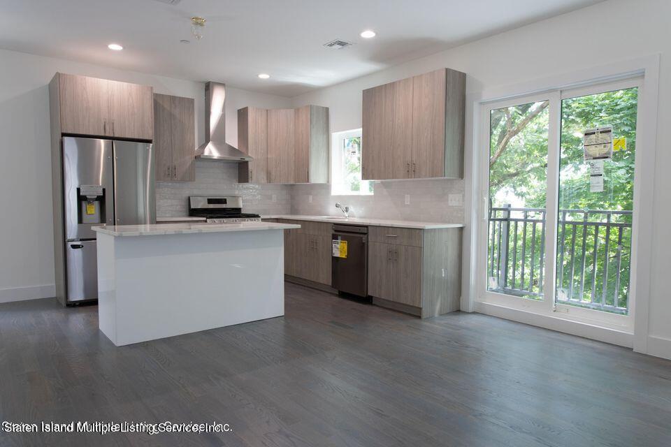 29 Ridgefield Avenue Staten Island, NY 10304 - Photo 13 of 68 15