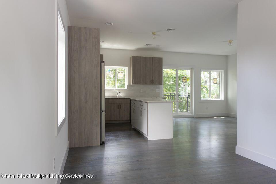 29 Ridgefield Avenue Staten Island, NY 10304 - Photo 14 of 68 16