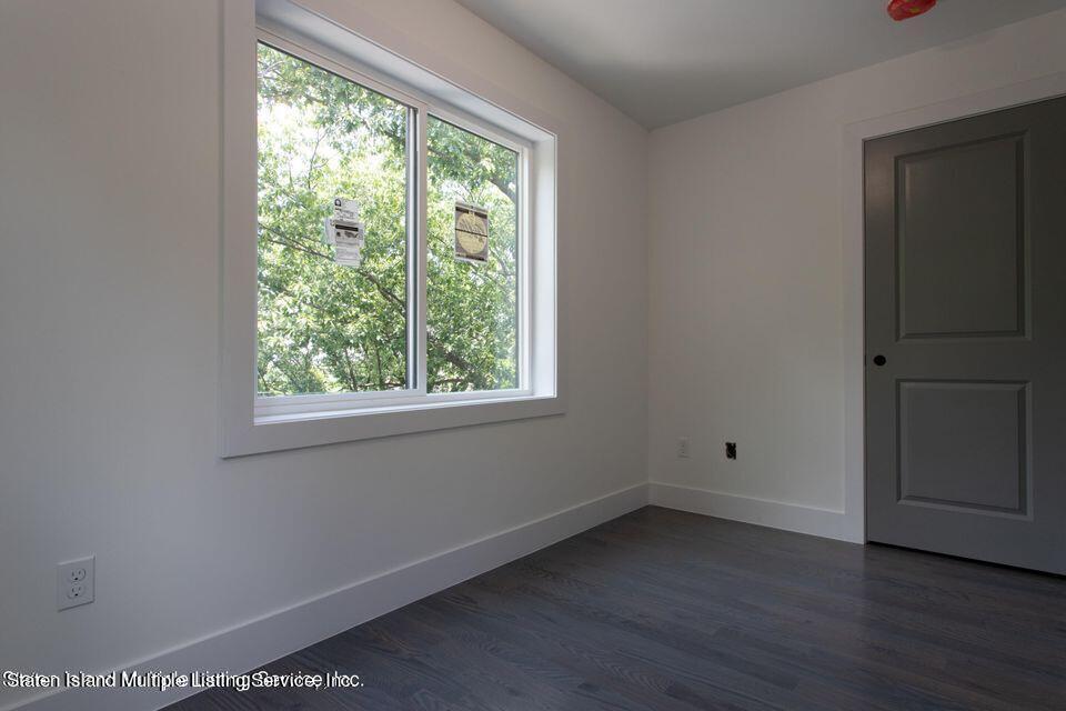 29 Ridgefield Avenue Staten Island, NY 10304 - Photo 23 of 68 25