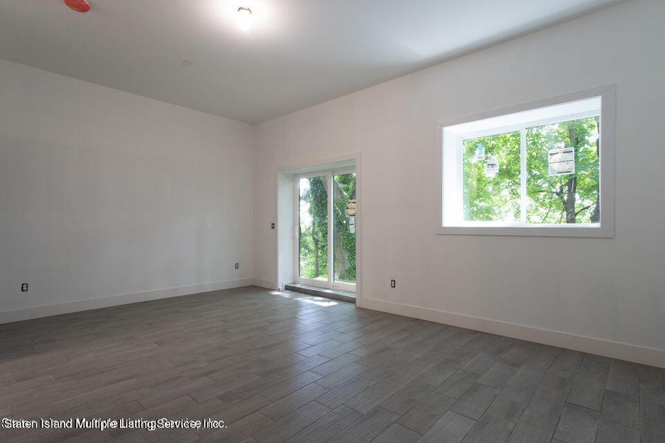 29 Ridgefield Avenue Staten Island, NY 10304 - Photo 38 of 68 40