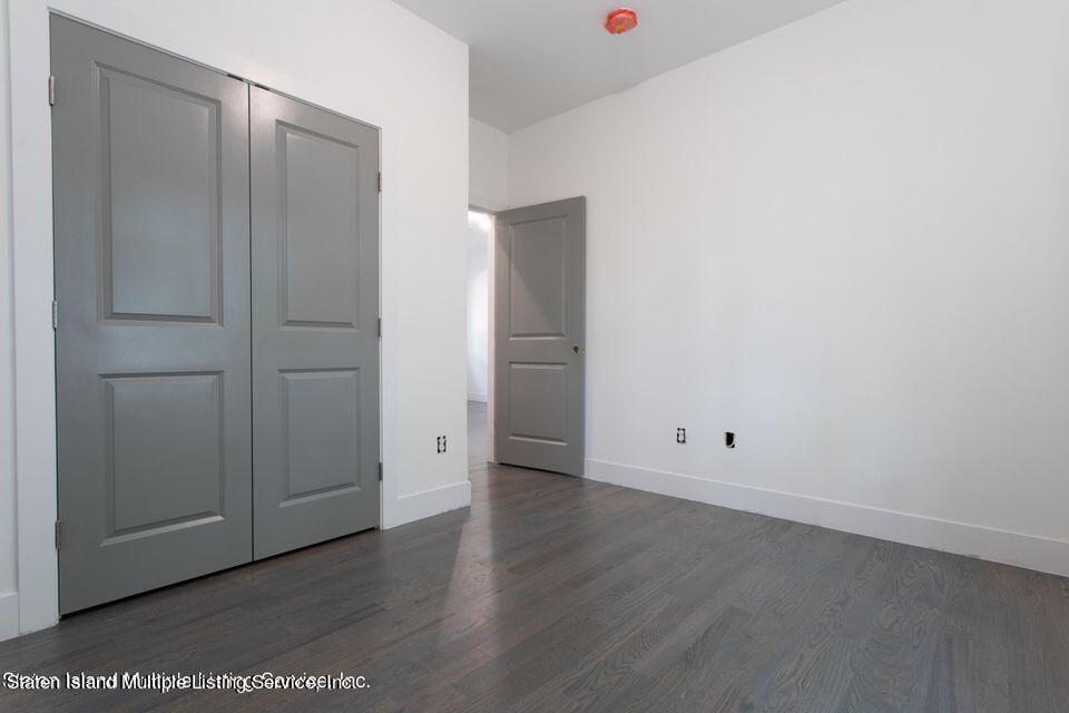 29 Ridgefield Avenue Staten Island, NY 10304 - Photo 8 of 68 10