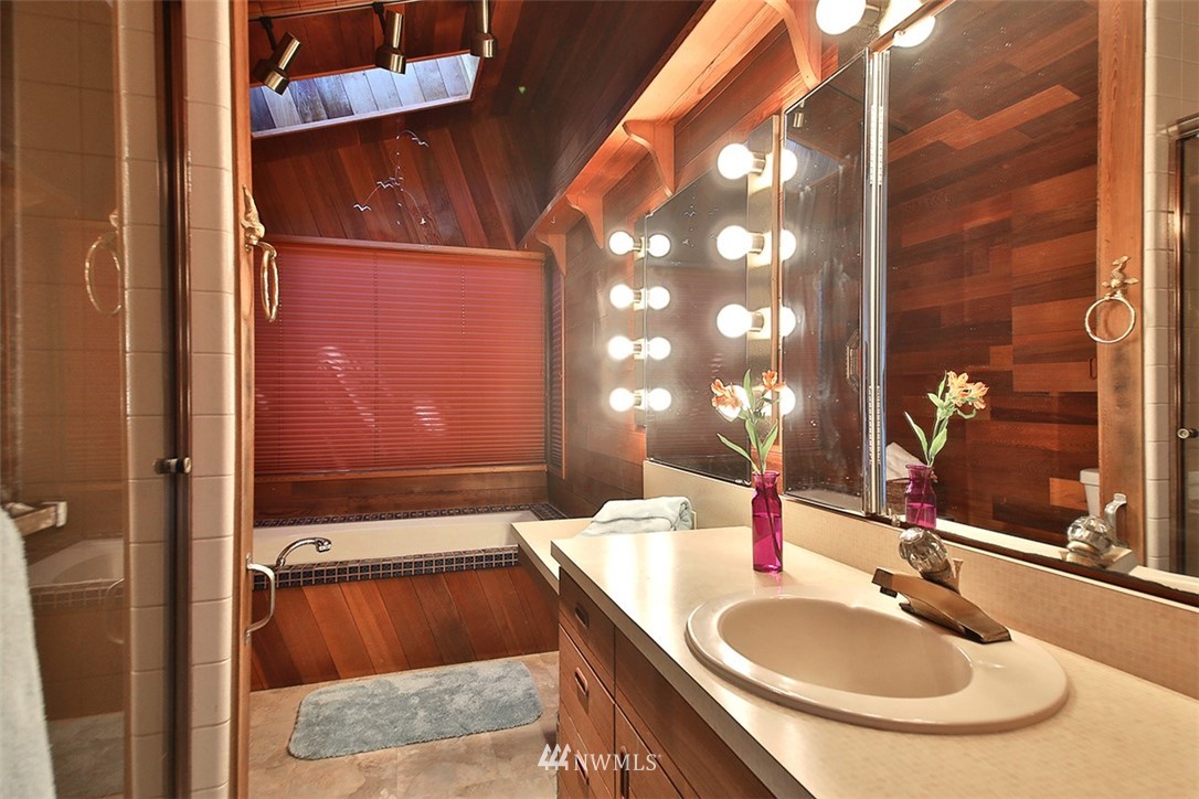 7190 Maxwelton Road Clinton, WA 98236 - Photo 31 of 37 Gallery Image 31