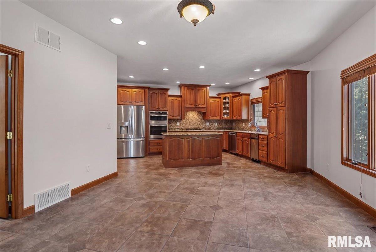 47 Woodland Trail Rochester, IL 62563 - Photo 14 of 81 Gallery Image 14
