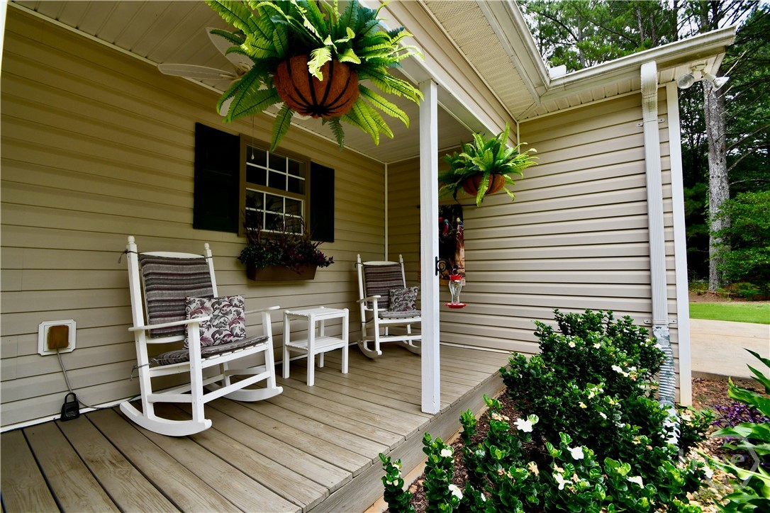 315 Gentle Doe Way Athens, GA 30601 - Photo 4 of 39