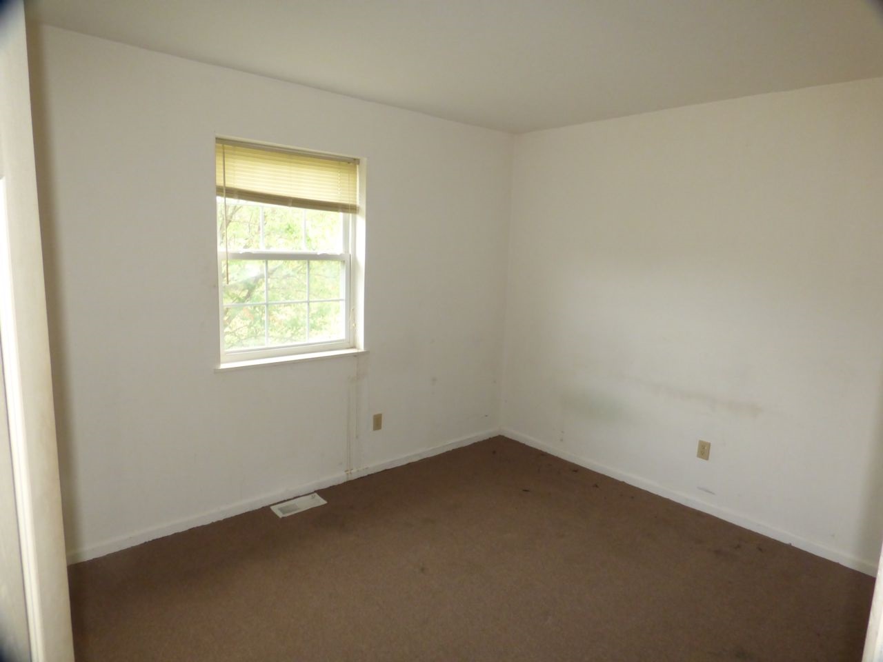 11133 Darragh Road Mancelona, MI 49659 - Photo 15 of 36 1801871-14.JPG