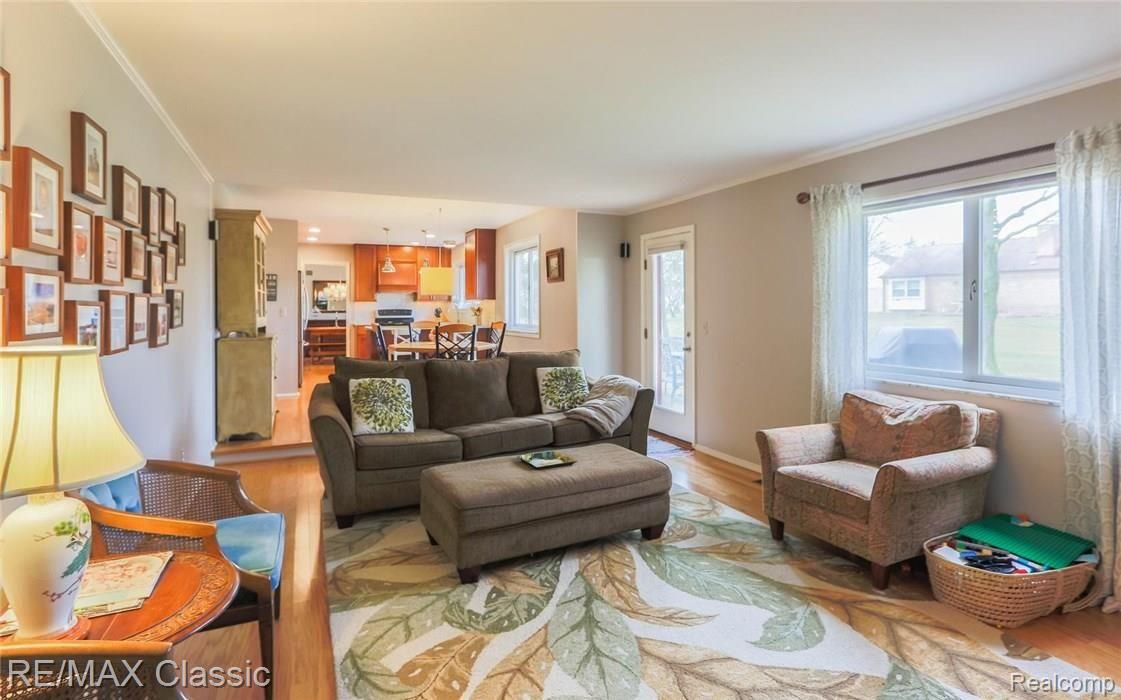 11817 Wildwing Road Plymouth, MI 48170 - Photo 13 of 26 13.jpg