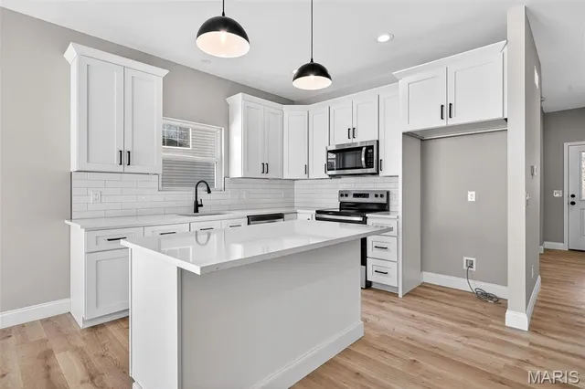 $368,900 | 31488 Hillside Drive, Foristell, MO 63348