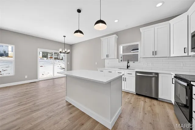 $368,900 | 31488 Hillside Drive, Foristell, MO 63348