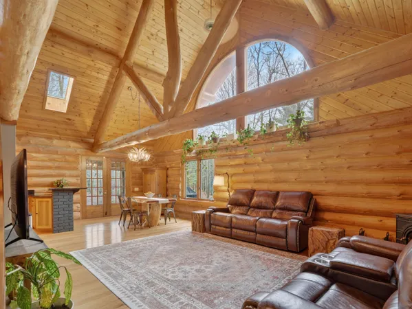 $829,000 | 837 East Whitetail Drive, Midland, MI 48640
