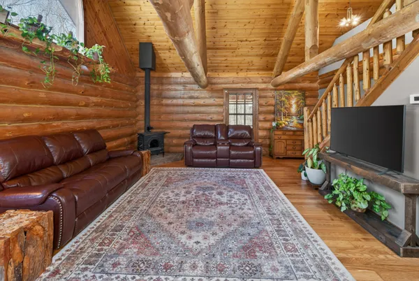 $829,000 | 837 East Whitetail Drive, Midland, MI 48640