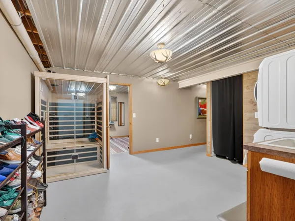 $829,000 | 837 East Whitetail Drive, Midland, MI 48640