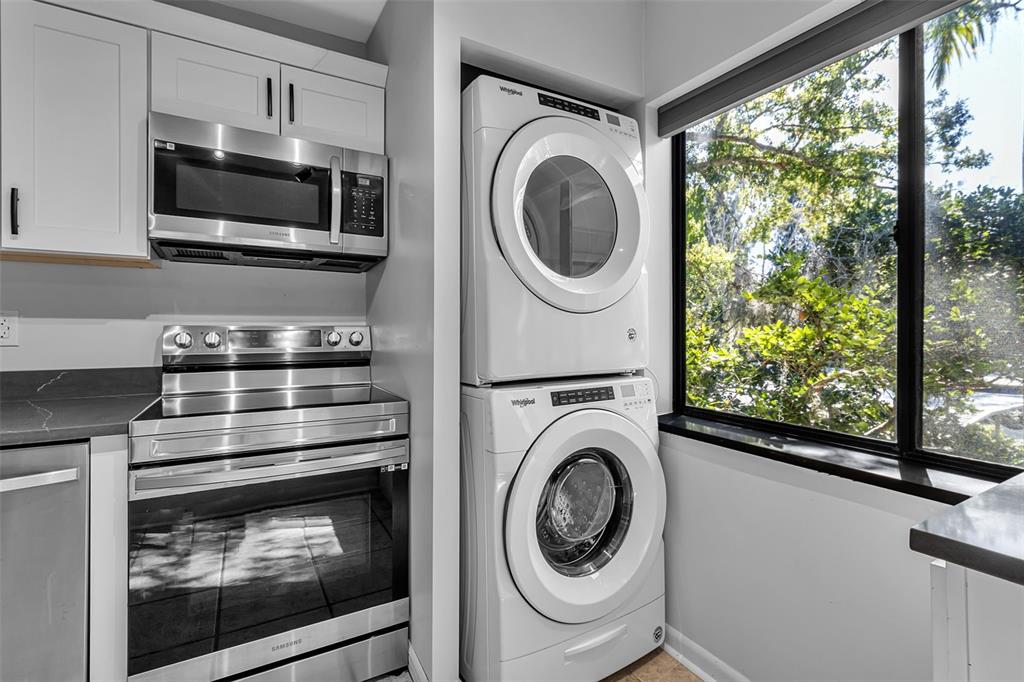 1508 Pelican Cove Road, Unit 231 Sarasota, FL 34231 - Photo 11 of 43