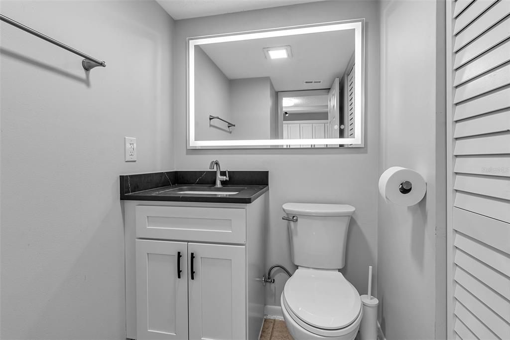 1508 Pelican Cove Road, Unit 231 Sarasota, FL 34231 - Photo 14 of 43