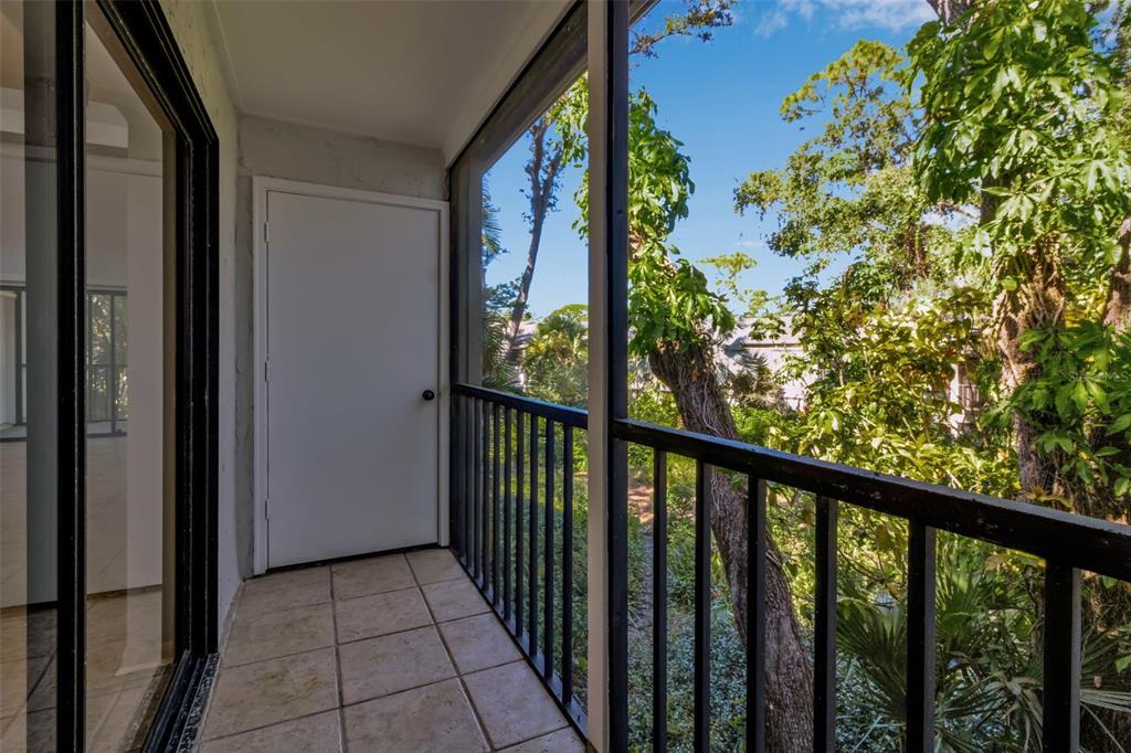 1508 Pelican Cove Road, Unit 231 Sarasota, FL 34231 - Photo 25 of 43