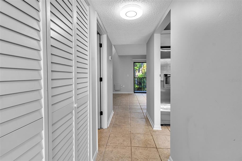 1508 Pelican Cove Road, Unit 231 Sarasota, FL 34231 - Photo 5 of 43