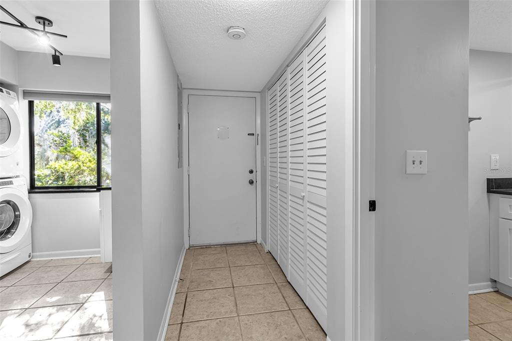 1508 Pelican Cove Road, Unit 231 Sarasota, FL 34231 - Photo 6 of 43