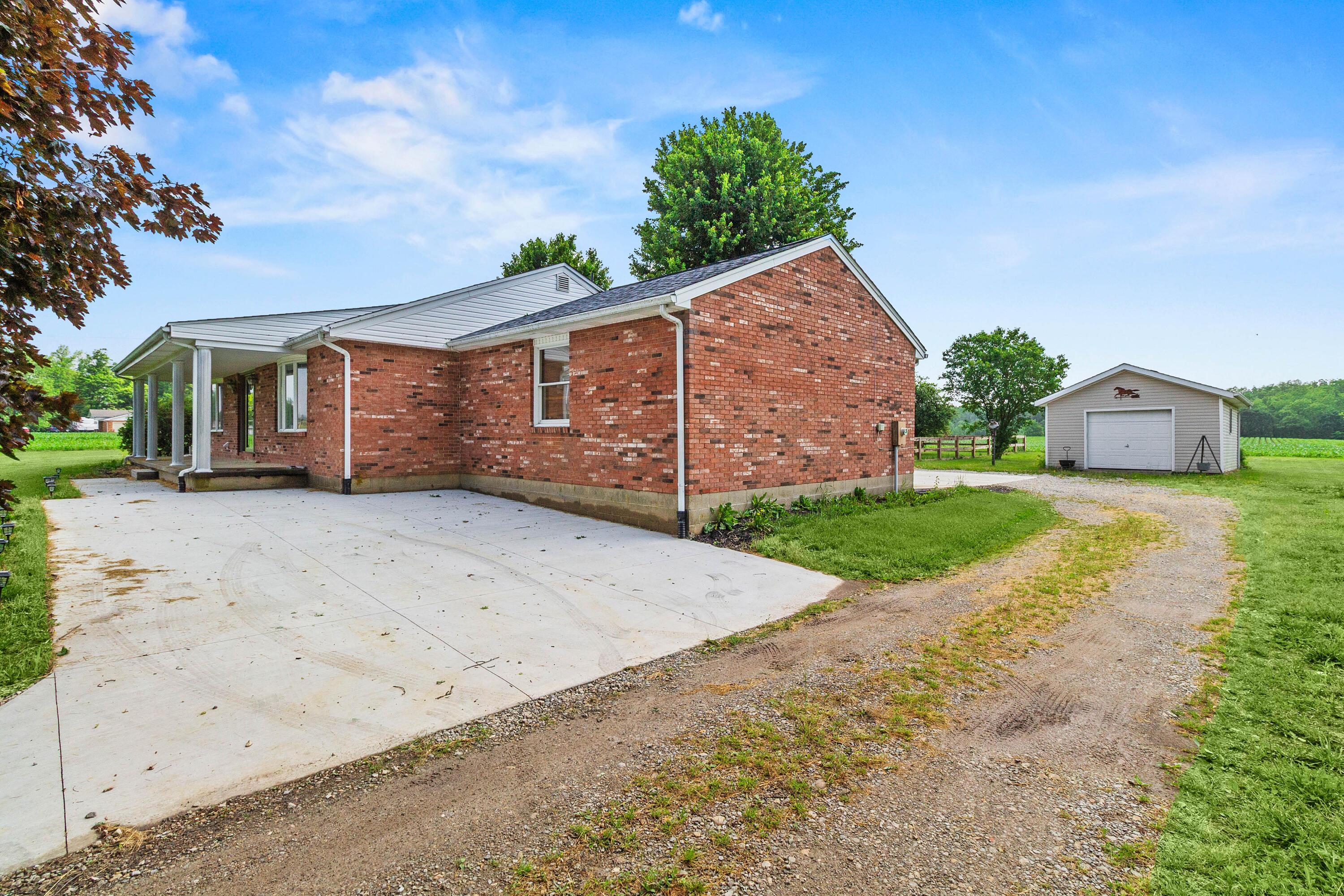 5773 Short Road New Carlisle, OH 45344 - Photo 5 of 58 05-IMG_6847