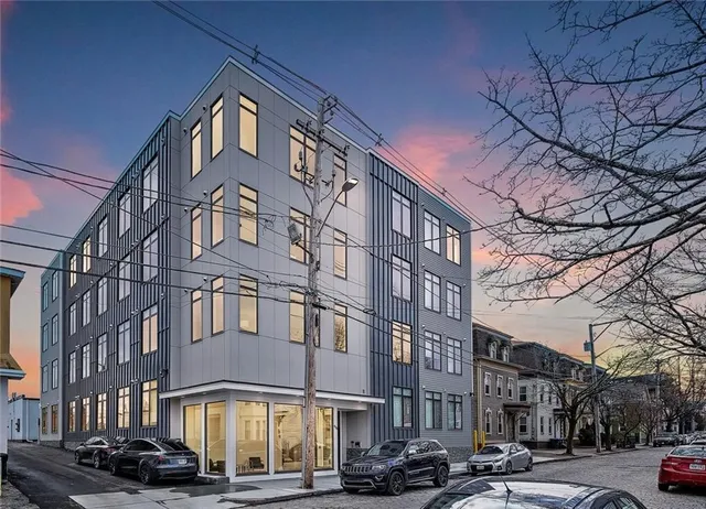 $2,295 | 468 West Fountain Street, Unit 206, Providence, RI 02903