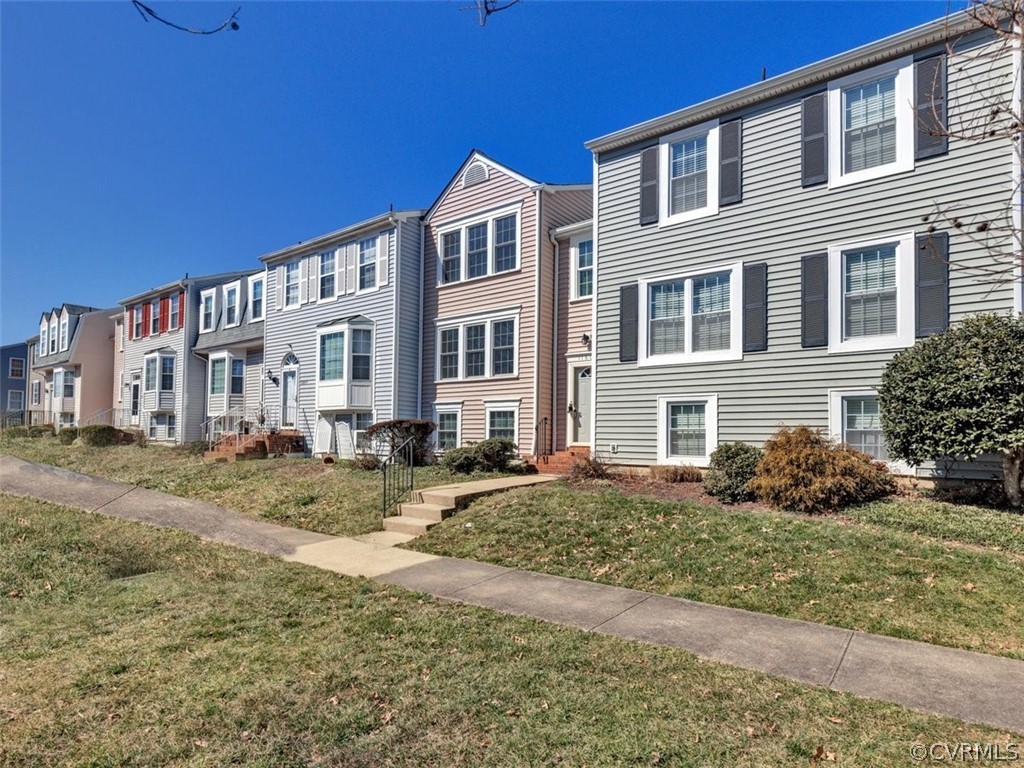 11602 Timberly Waye Henrico, VA 23238 - Photo 2 of 27