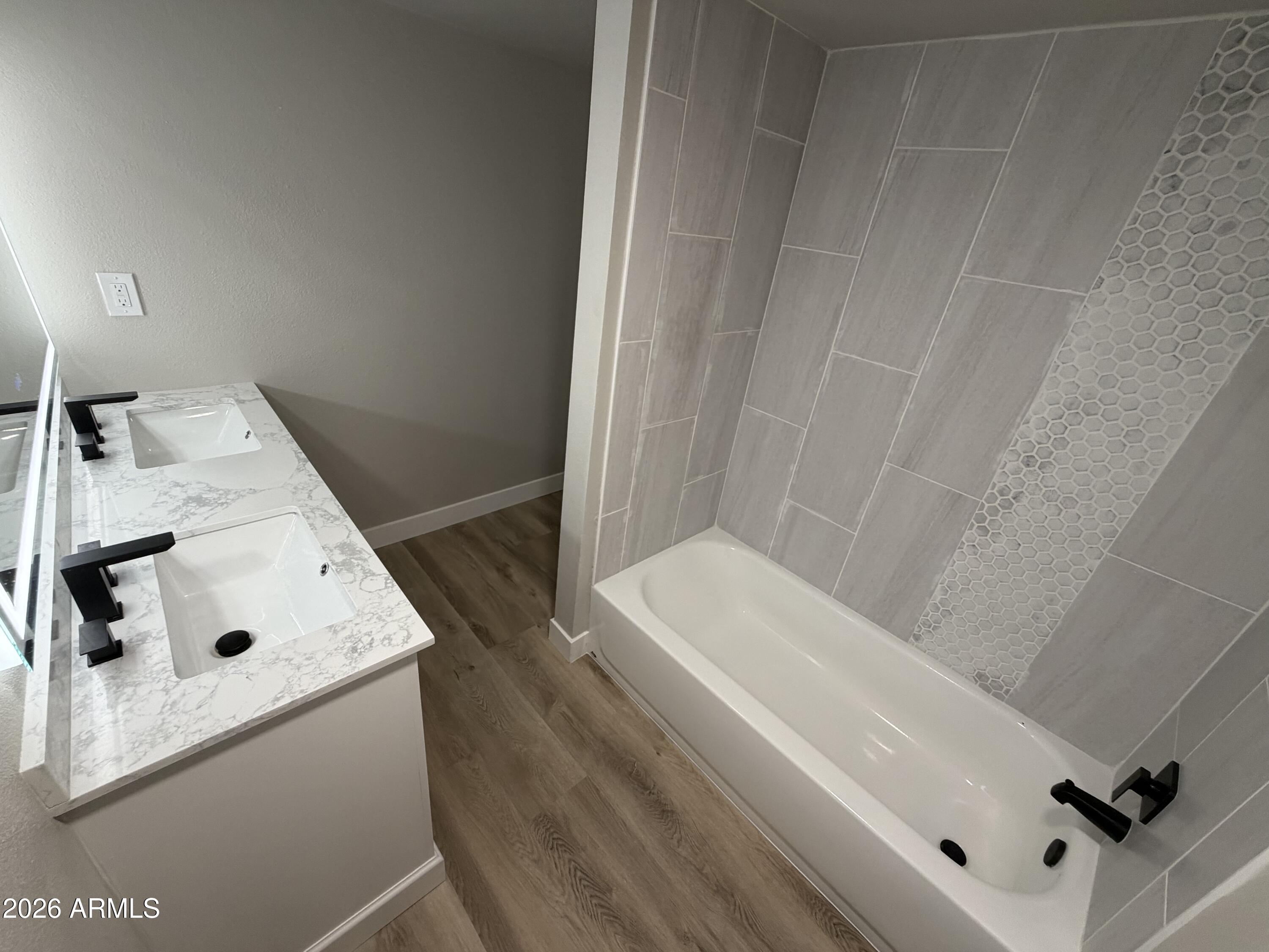 5420 North Granite Reef Road Scottsdale, AZ 85250 - Photo 20 of 30 a bathroom with a sink a toilet and shower