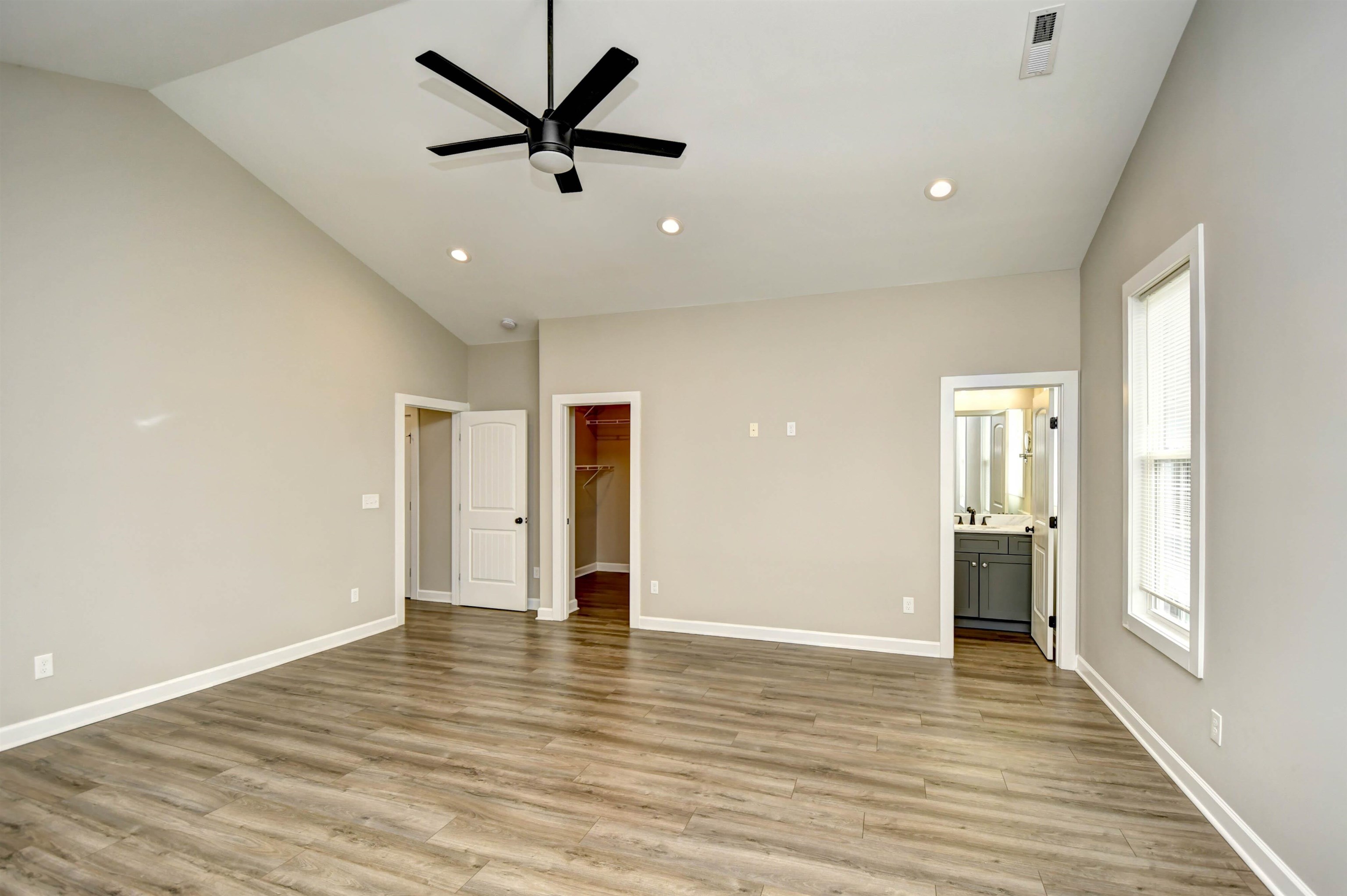 3877 Spanner Way Murrells Inlet, SC 29576 - Photo 16 of 41