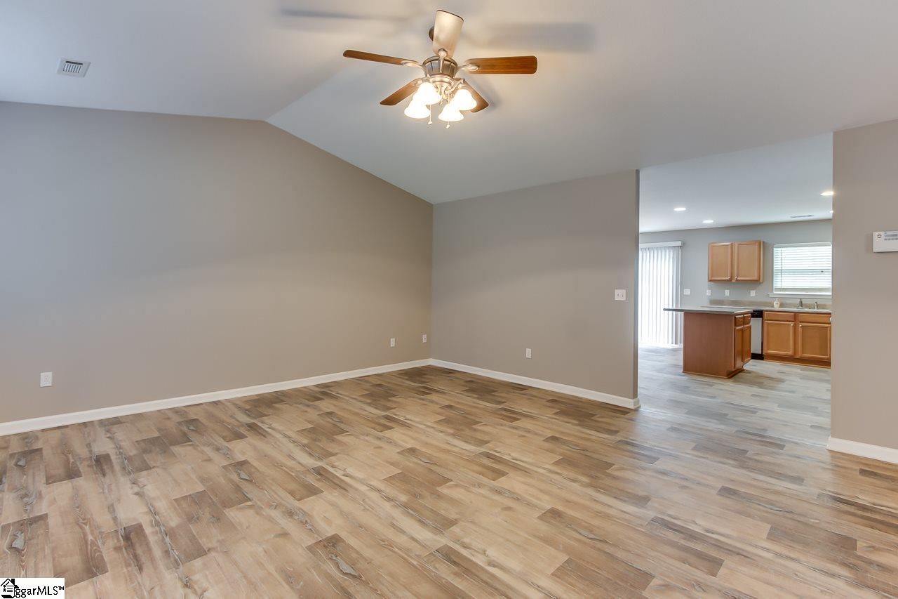 317 Wood Road Taylors, SC 29687 - Photo 14 of 32