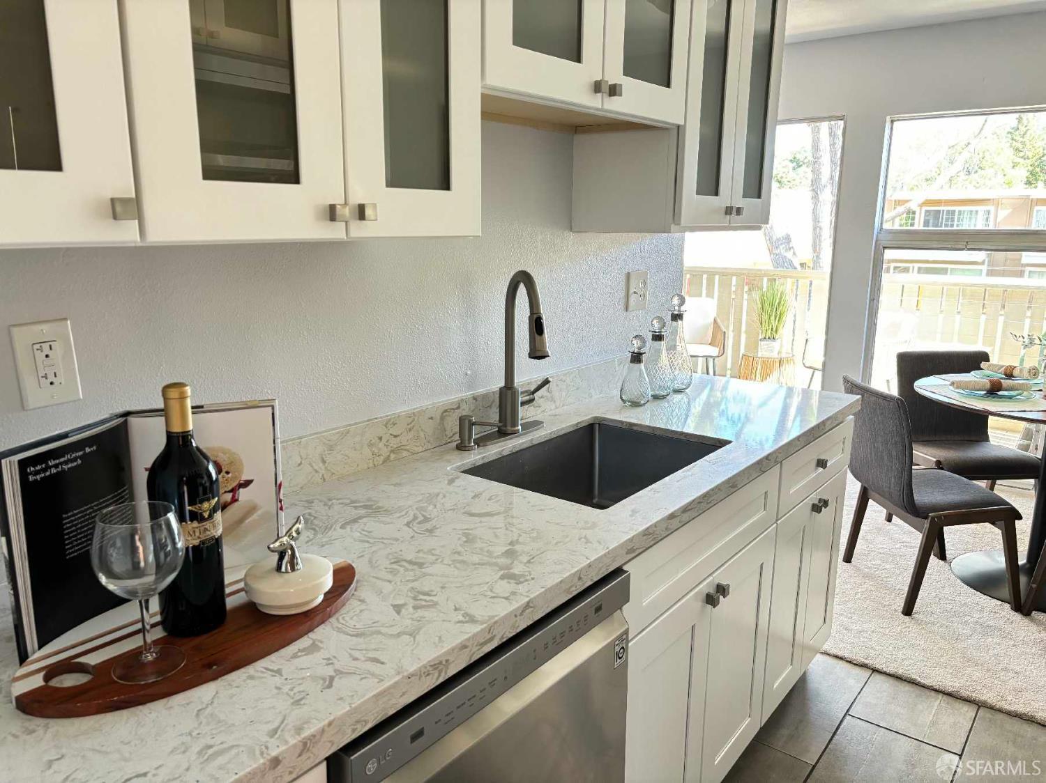 1919 Ygnacio Valley Road, Unit 71 Walnut Creek, CA 94598 - Photo 4 of 10