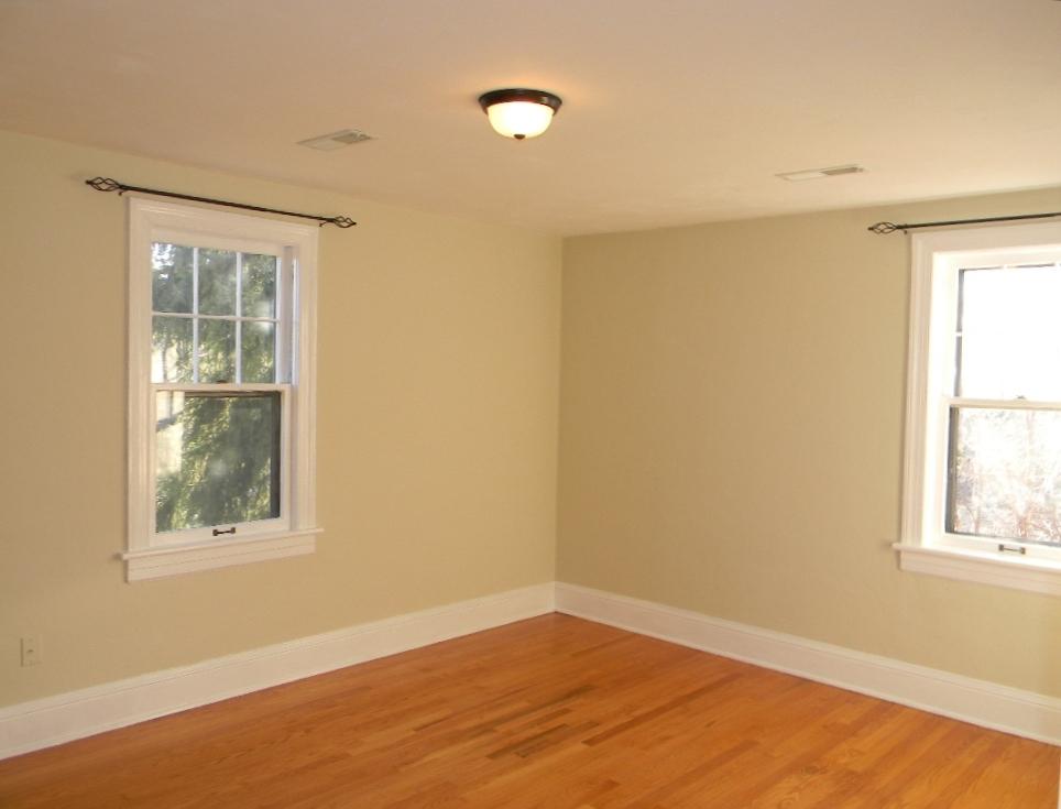 1810 Warrington Road Southwest Roanoke, VA 24015 - Photo 14 of 23 Bedroom 2
